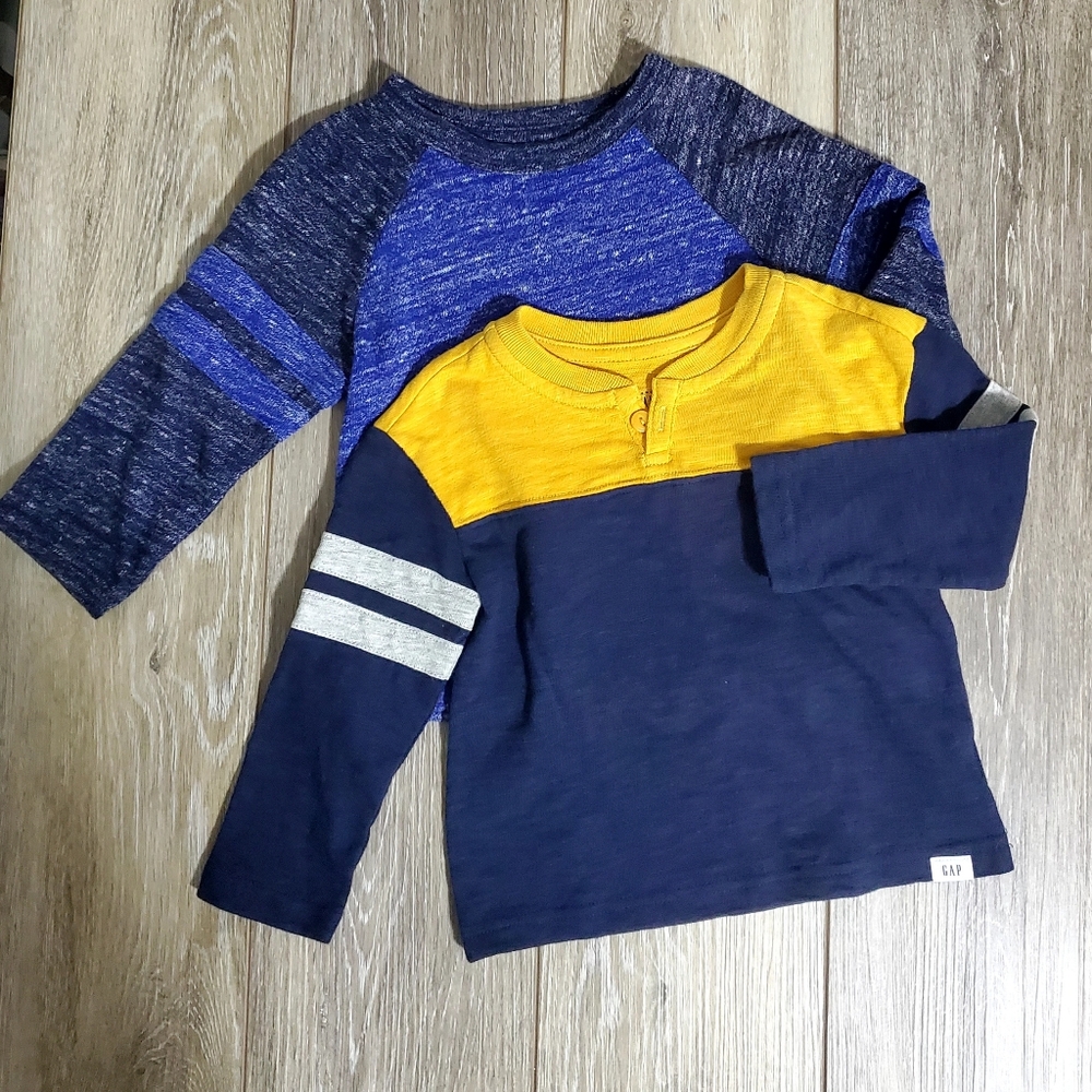 2 GAP Kids Navy and Gold Long Sleeve & Charcoal & Blue Shirts Size 12-18M